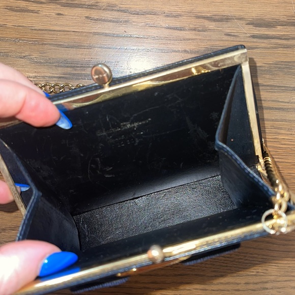 SALVATORE FERRAGAMO DARK BLUE CROSS BODY VINTAGE PURSE - Picture 8 of 8